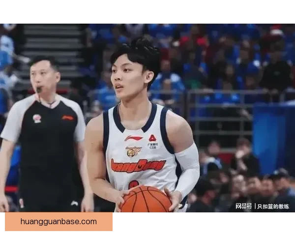 广东四将低迷致命崩盘 徐杰攻守失衡麦考尔双外难救局 广东四将低迷致命崩盘 徐杰攻守失衡麦考尔双外难救局